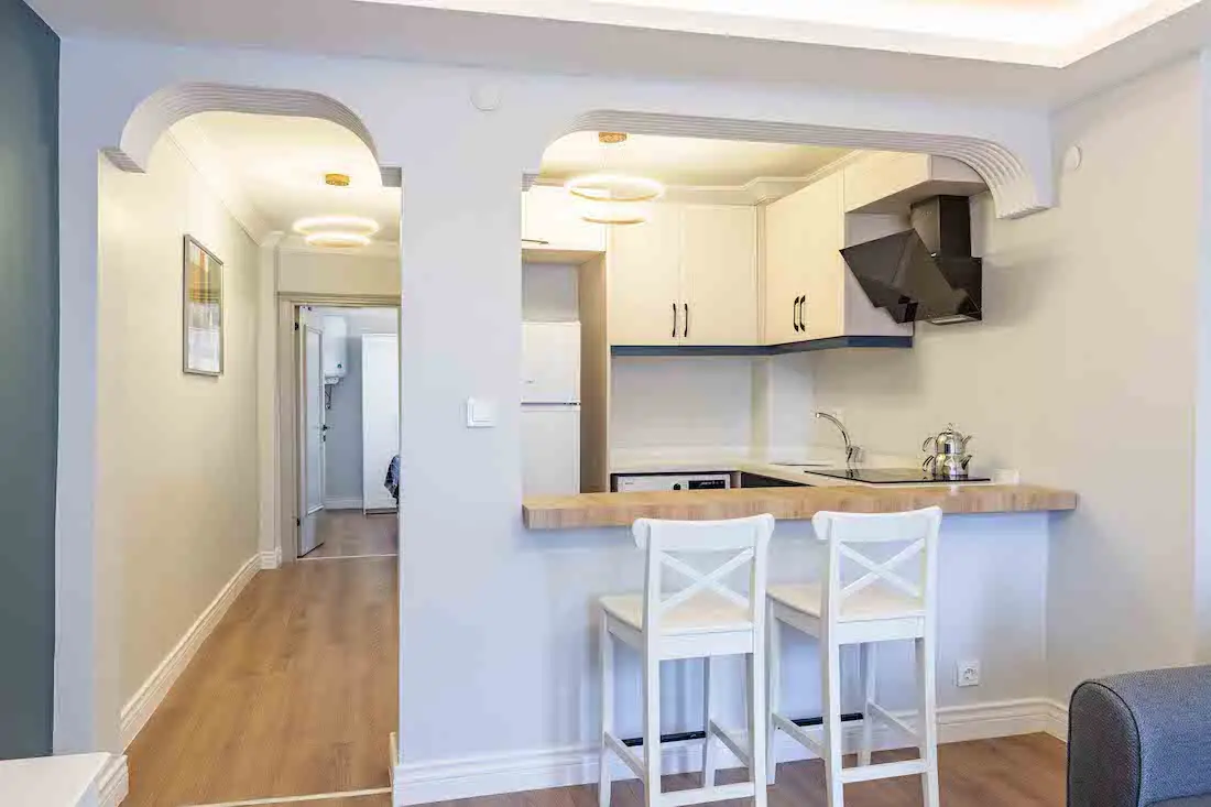 Fitted kitchen